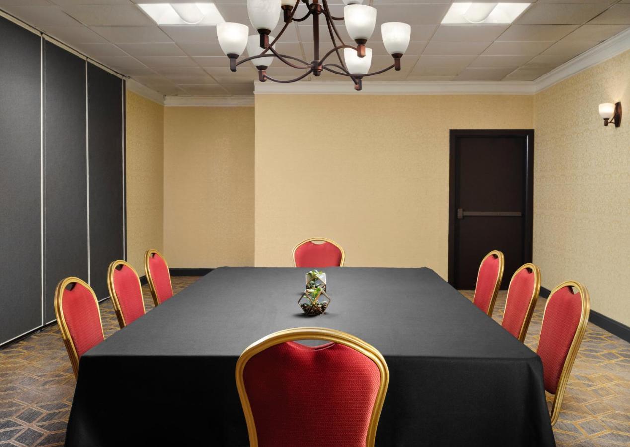 Holiday Inn & Suites Boston Peabody, An Ihg Hotel Εξωτερικό φωτογραφία