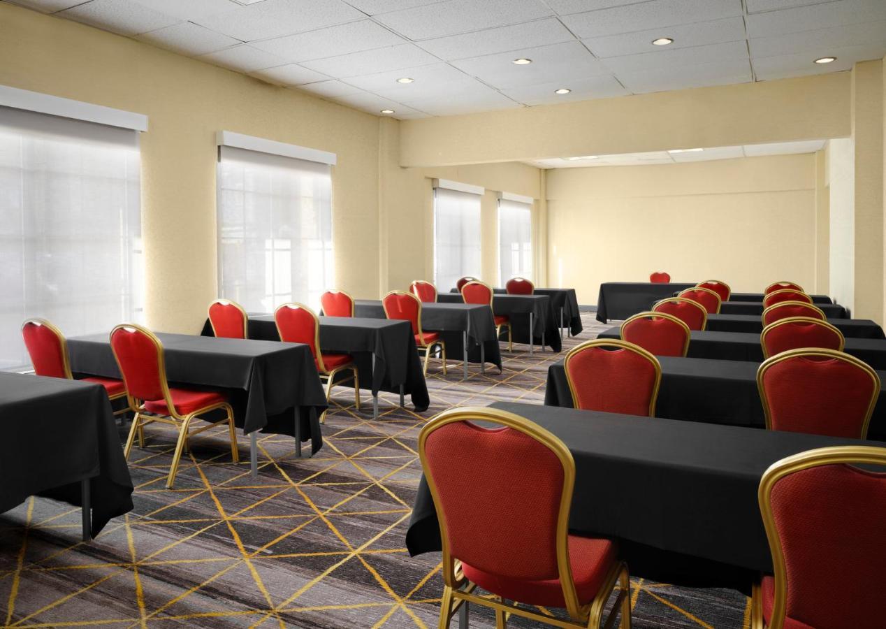 Holiday Inn & Suites Boston Peabody, An Ihg Hotel Εξωτερικό φωτογραφία