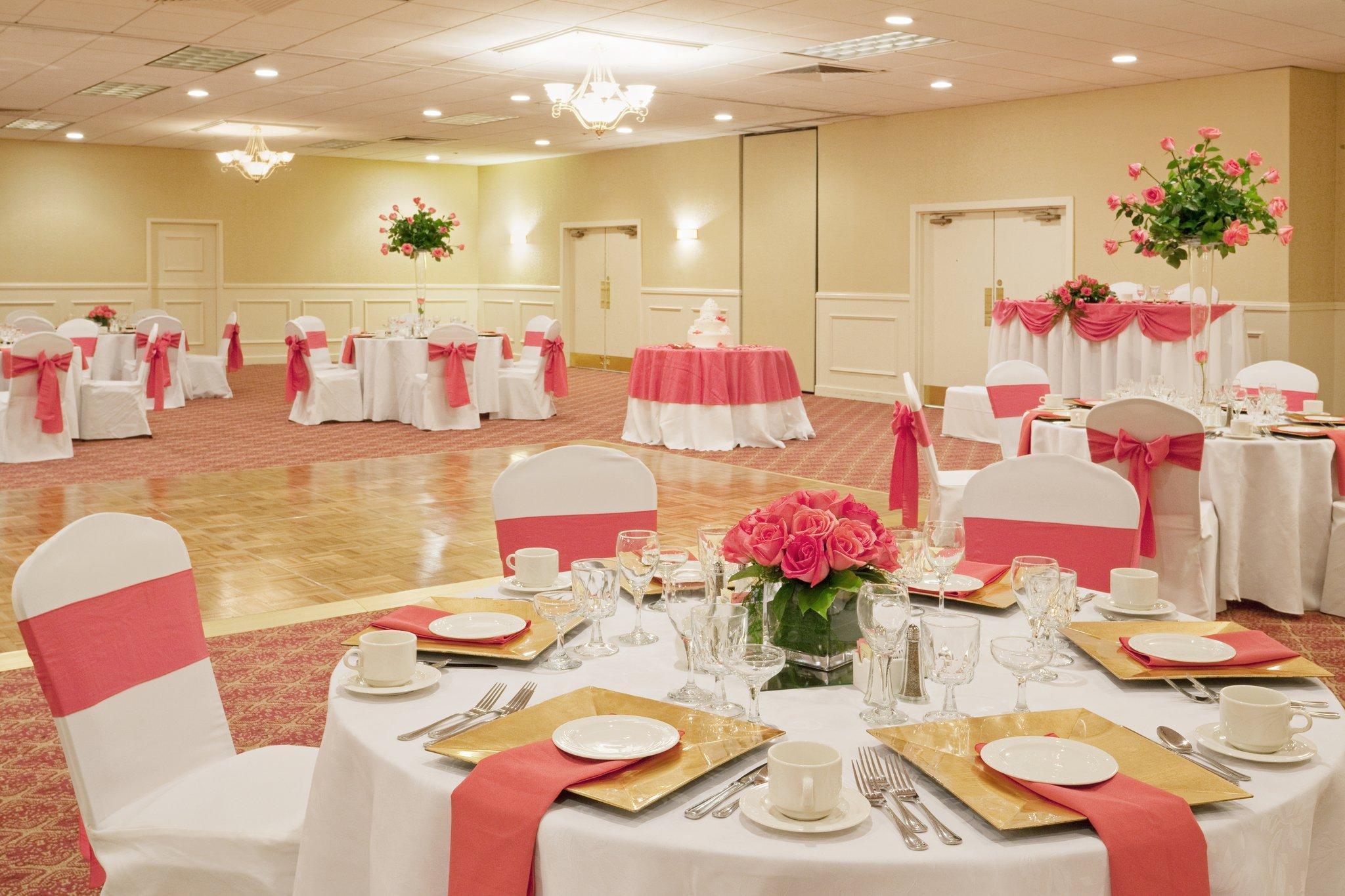 Holiday Inn & Suites Boston Peabody, An Ihg Hotel Εξωτερικό φωτογραφία
