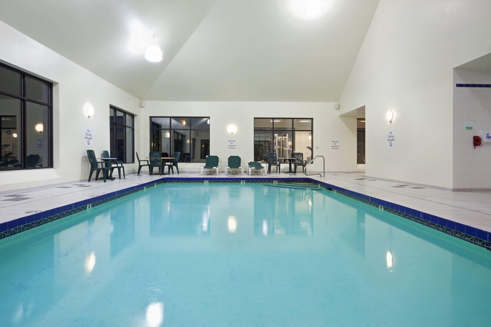 Holiday Inn & Suites Boston Peabody, An Ihg Hotel Εξωτερικό φωτογραφία